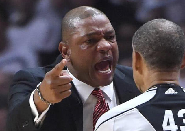 教练战术调整,球队战绩连连飘红 教练战术调整,球队战绩连连飘红