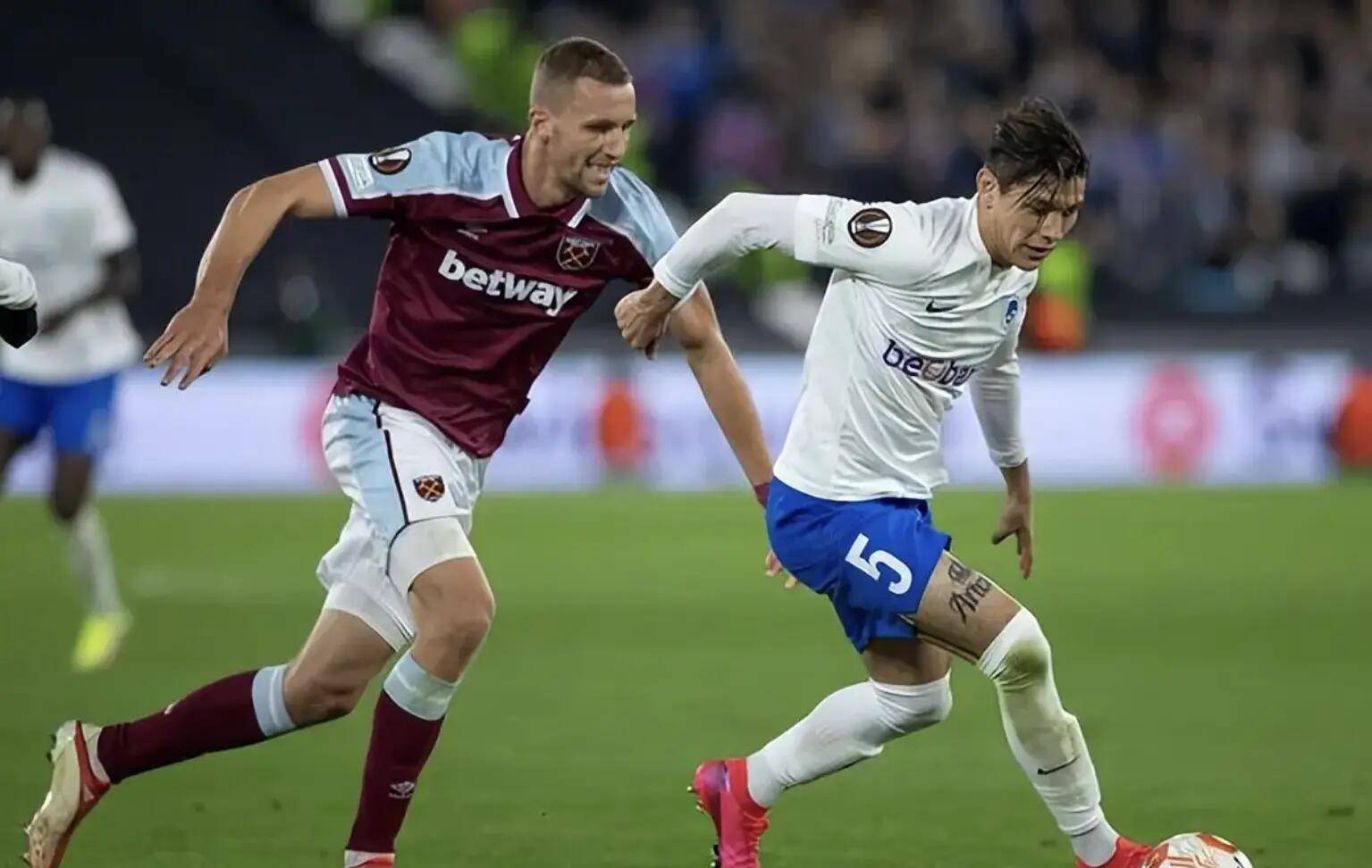 瑞典队战胜波兰,力压对手晋级淘汰赛 瑞典队战胜波兰,力压对手晋级淘汰赛