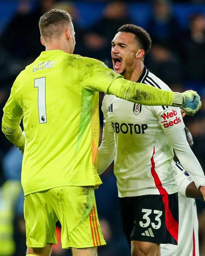 主场作战的球队击败了对手,喜迎胜利的简单介绍 主场作战的球队击败了对手,喜迎胜利的简单介绍