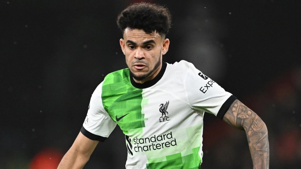 开云体育app-包含利物浦前锋创造历史，成为英超新宠的词条