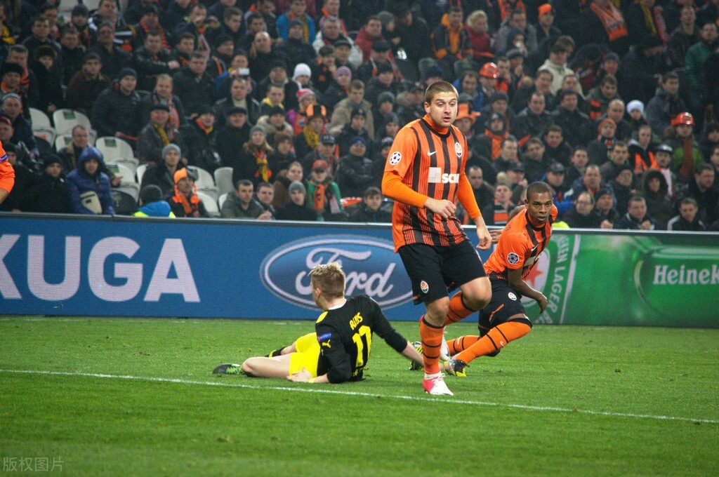 开云体育下载-包含门兴格拉德巴赫客场不敌多特蒙德，遭遇失利的词条