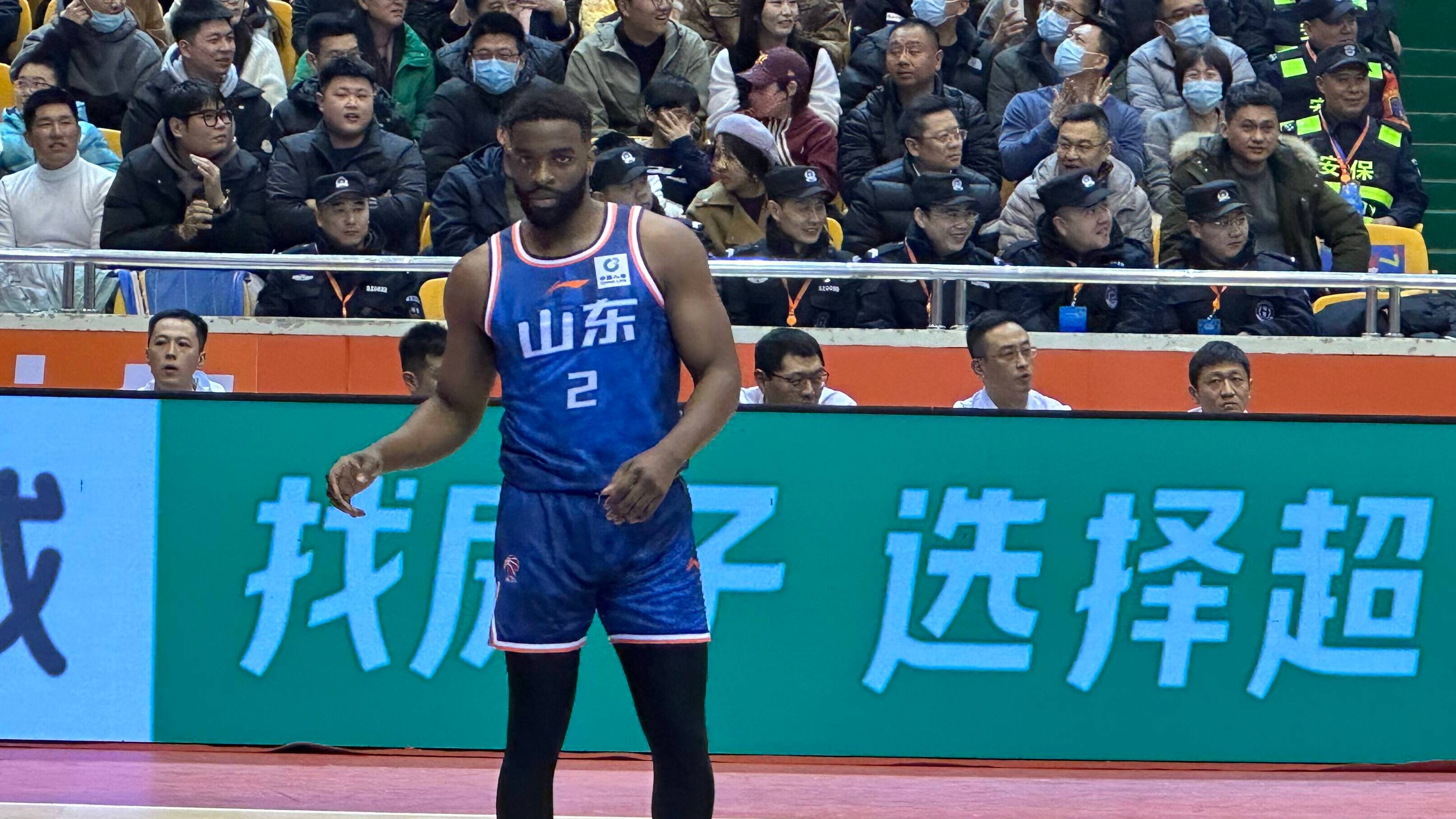 包含山东鲁能力保客场不败,稳固积分榜位置的词条 包含山东鲁能力保客场不败,稳固积分榜位置的词条