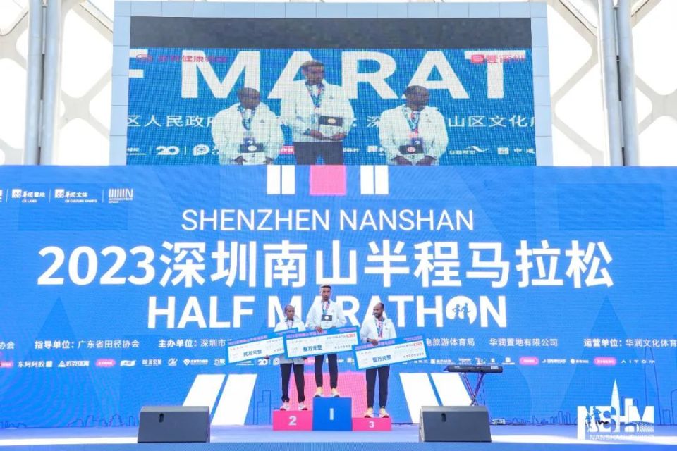 开云体育官网-马拉松比赛中埃塞俄比亚选手快速冲刺的简单介绍