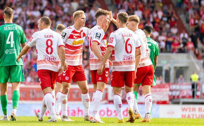 开云官网-雷根斯堡客场惨败，遭受对手围攻