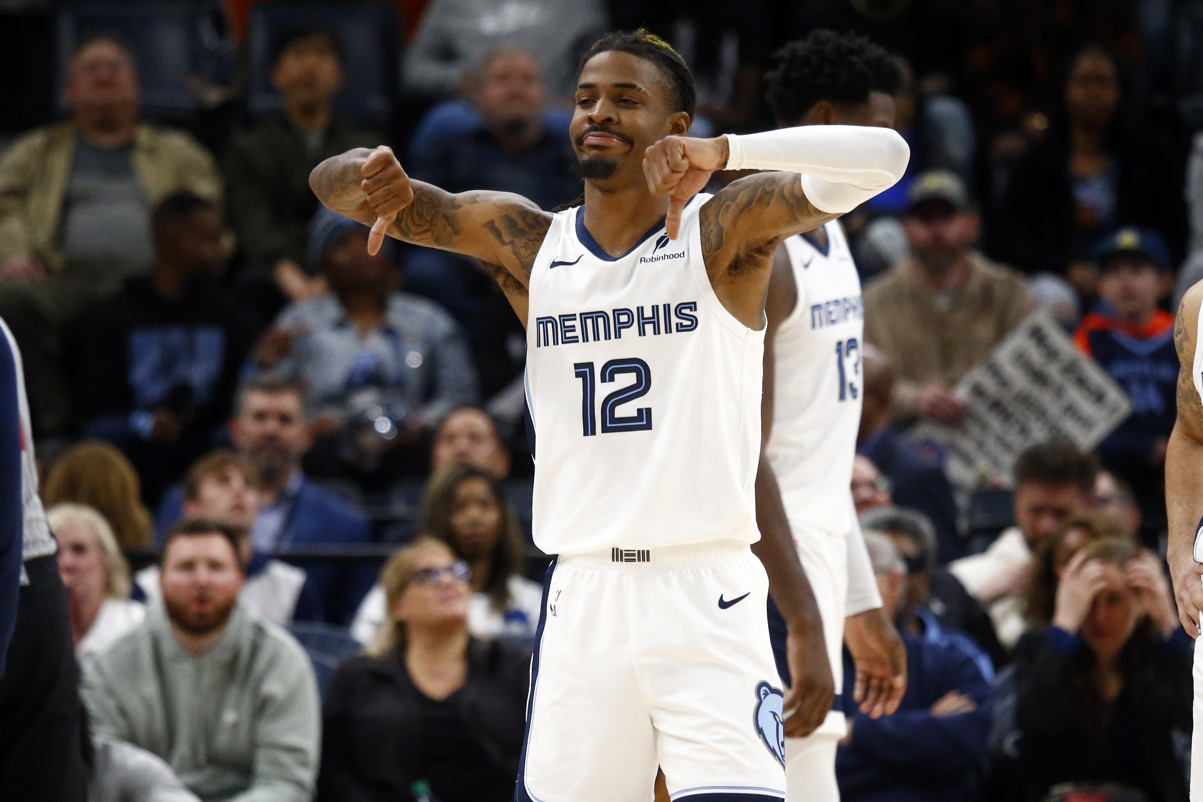 绿军内线统治力显现,客场击败灰熊全面取胜的简单介绍 绿军内线统治力显现,客场击败灰熊全面取胜的简单介绍