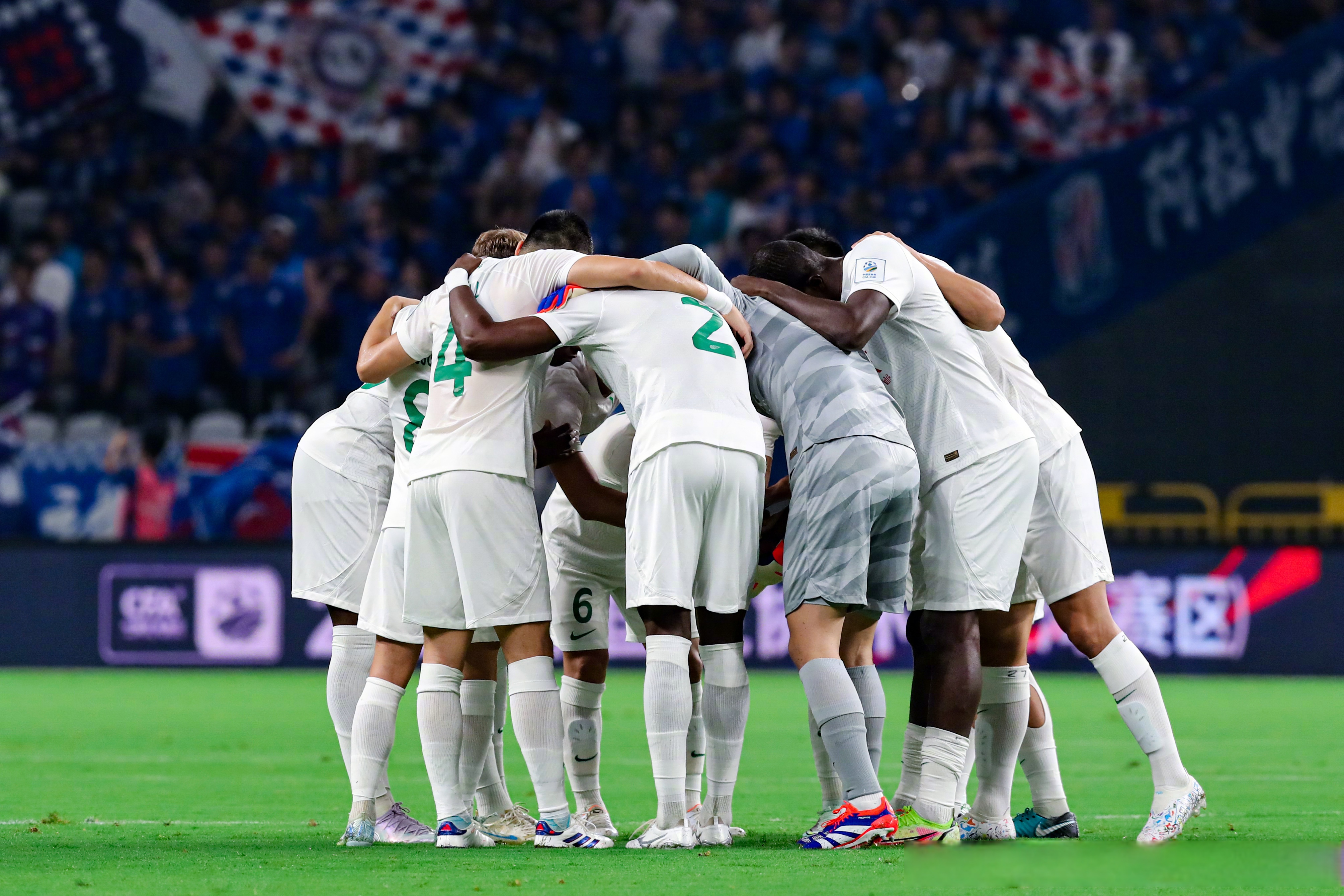 国安攻势猛烈,对手难以招架 国安攻势猛烈,对手难以招架