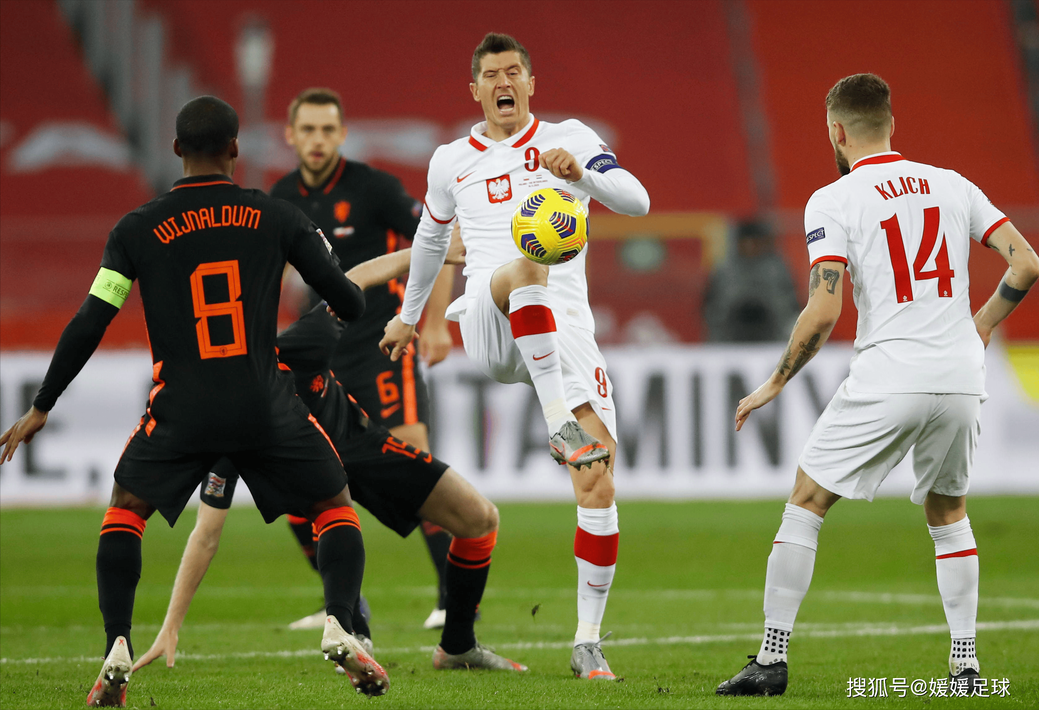 冰岛队客场惊险取得分,排名小组第六 冰岛队客场惊险取得分,排名小组第六