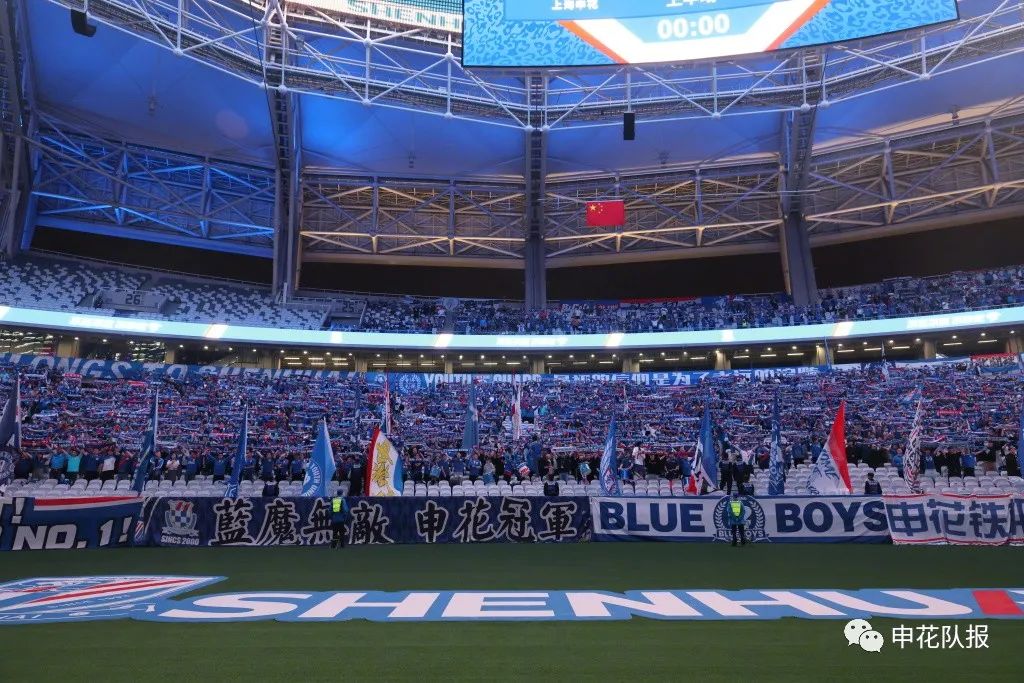 主场气氛火爆,球队期待送给球迷一场胜利 主场气氛火爆,球队期待送给球迷一场胜利