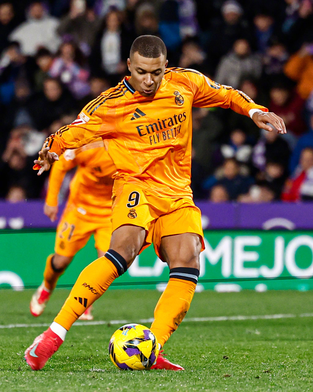 实况报道:巴拉多利德主场惊险逼平瓦伦西亚 实况报道:巴拉多利德主场惊险逼平瓦伦西亚