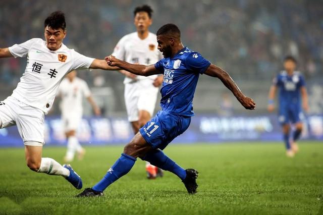 石家庄永昌队战绩跌跌不休,主场不敌长春亚泰队 石家庄永昌队战绩跌跌不休,主场不敌长春亚泰队