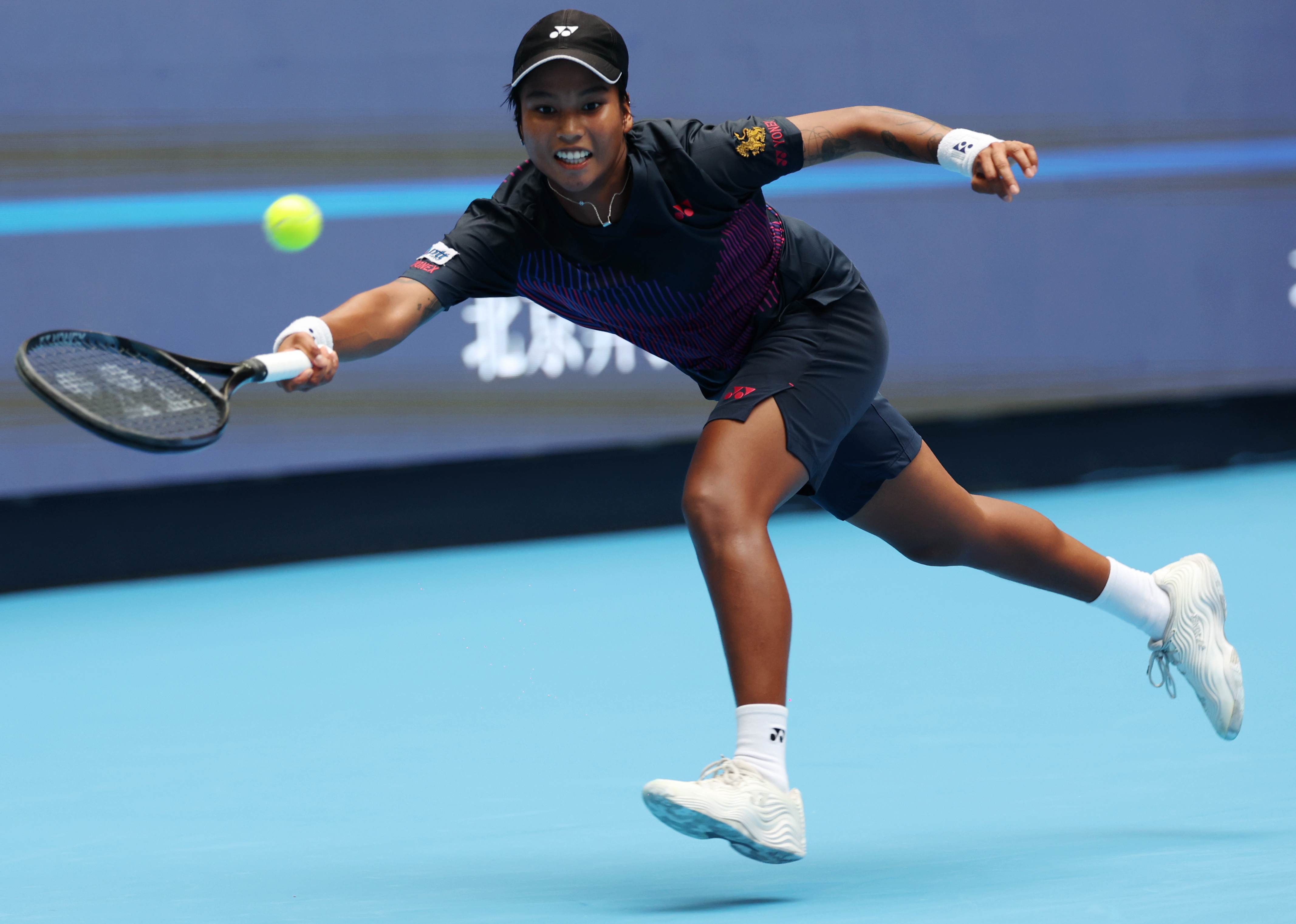 意大利选手乘胜追击，力争上游