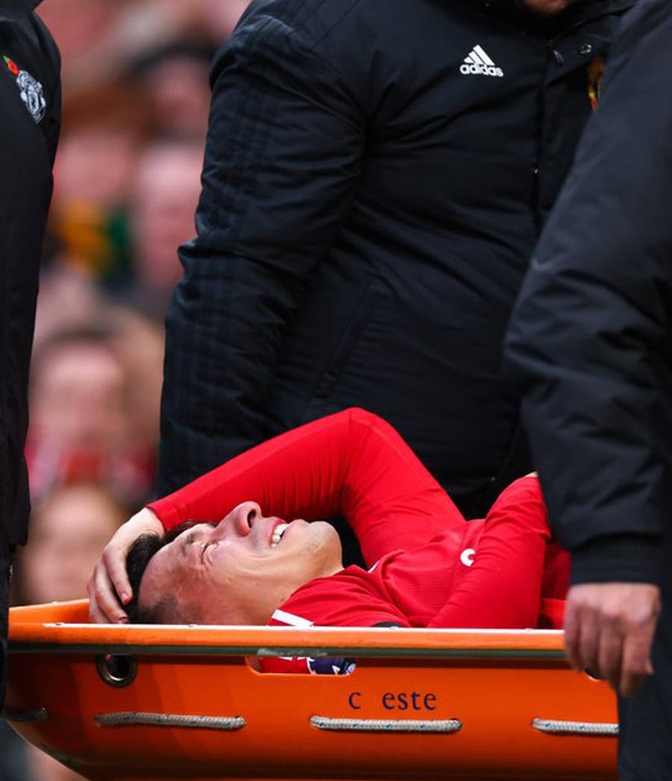 开云下载-曼联面对枪手挑战，红魔需要全力以赴