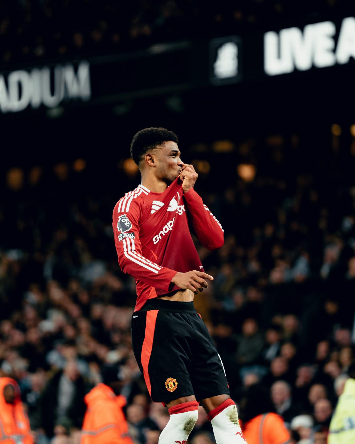 曼联面对枪手挑战,红魔需要全力以赴 曼联面对枪手挑战,红魔需要全力以赴