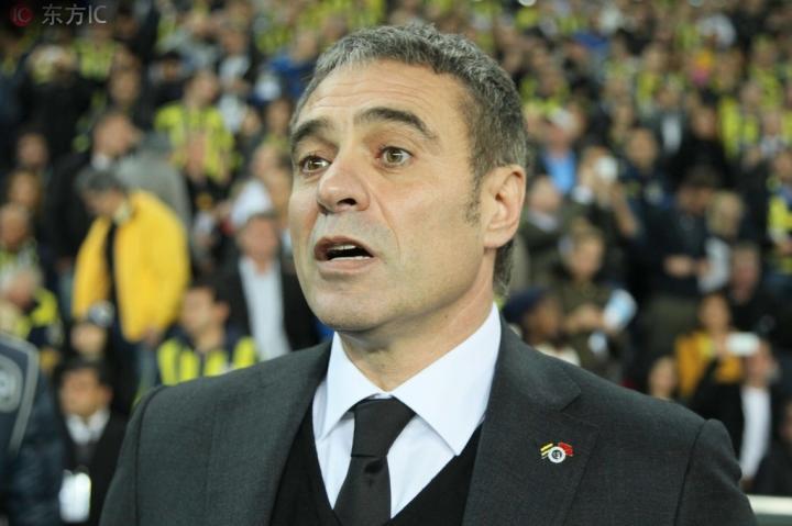 新任主帅上任,球队战绩腾飞还是继续低迷? 新任主帅上任,球队战绩腾飞还是继续低迷?