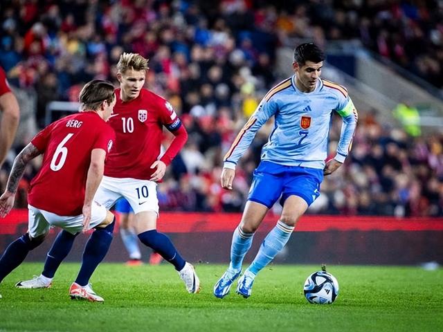 开云APP-包含欧预赛惊险一幕：实力强队逆转击败对手的词条