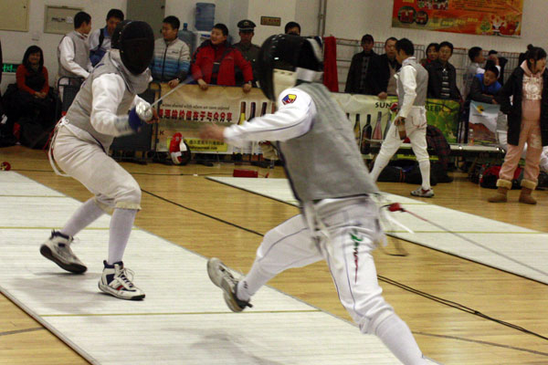 爱尔兰击剑选手勇敢斗争引发关注 爱尔兰击剑选手勇敢斗争引发关注