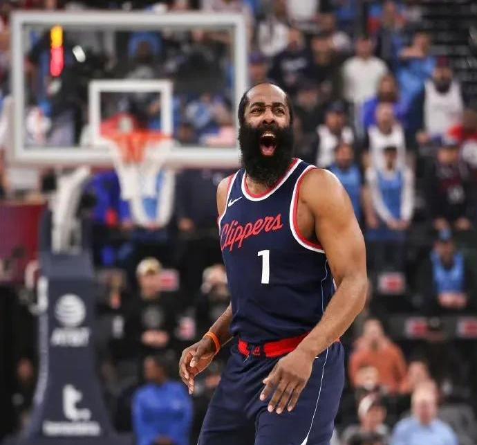 火箭科贝尔无效争执,西蒙斯防线难挡压制力 火箭科贝尔无效争执,西蒙斯防线难挡压制力