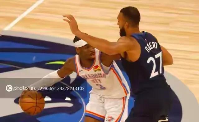 传奇球员夜战勇夺胜利闪耀全场 传奇球员夜战勇夺胜利闪耀全场