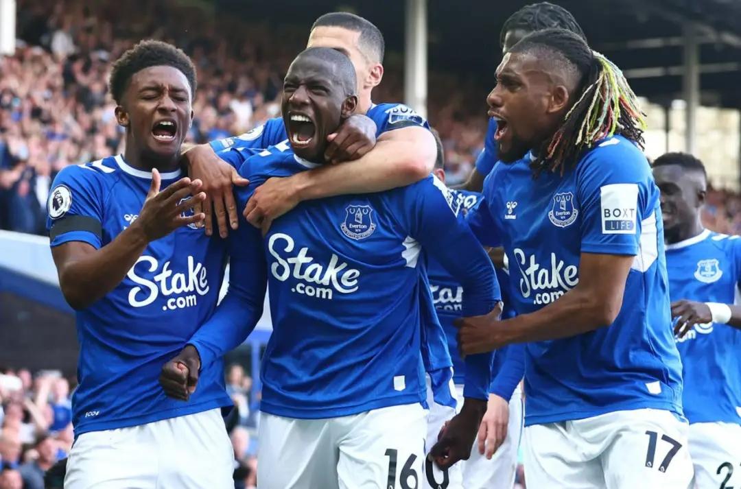 关于埃弗顿大胜伯恩茅斯,稳固中游位置的信息 关于埃弗顿大胜伯恩茅斯,稳固中游位置的信息