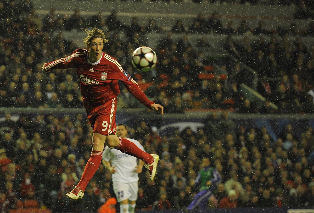 欧洲足球巨星摆脱伤病困扰,状态回升 欧洲足球巨星摆脱伤病困扰,状态回升