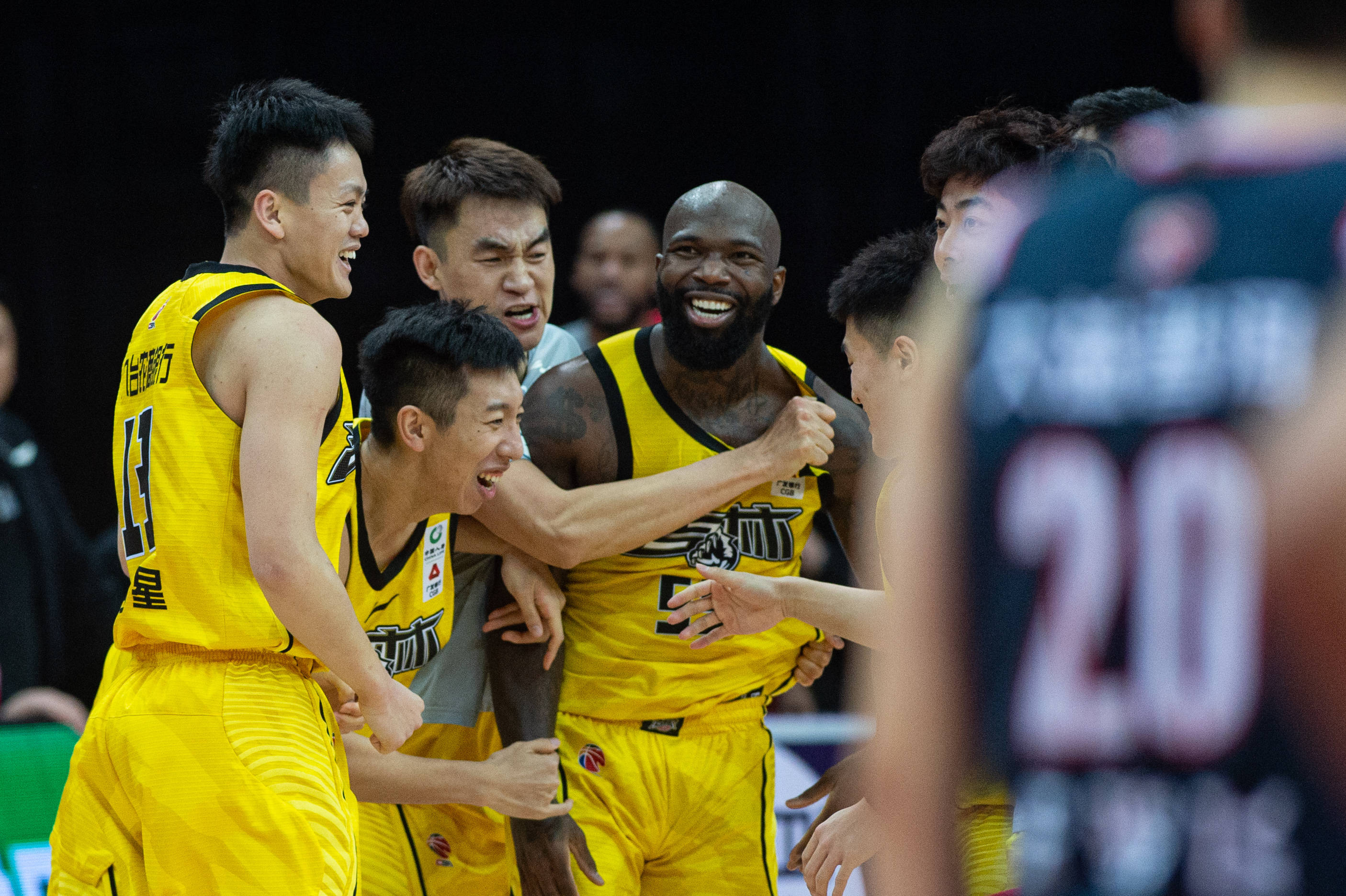 青岛黄海力克对手,实力逐渐显露出来 青岛黄海力克对手,实力逐渐显露出来