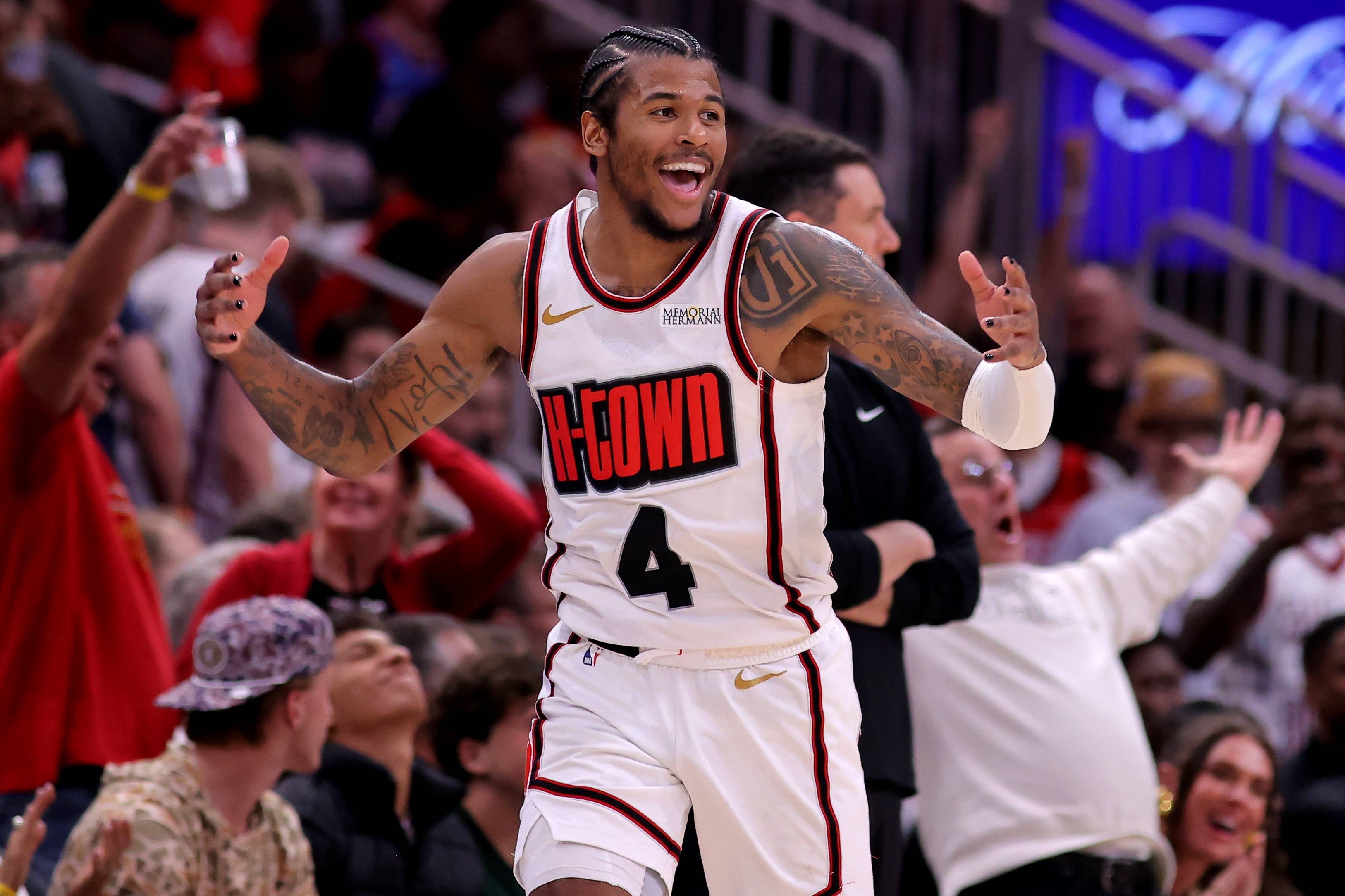 太阳队实力强大,战胜对手晋级半决赛 太阳队实力强大,战胜对手晋级半决赛