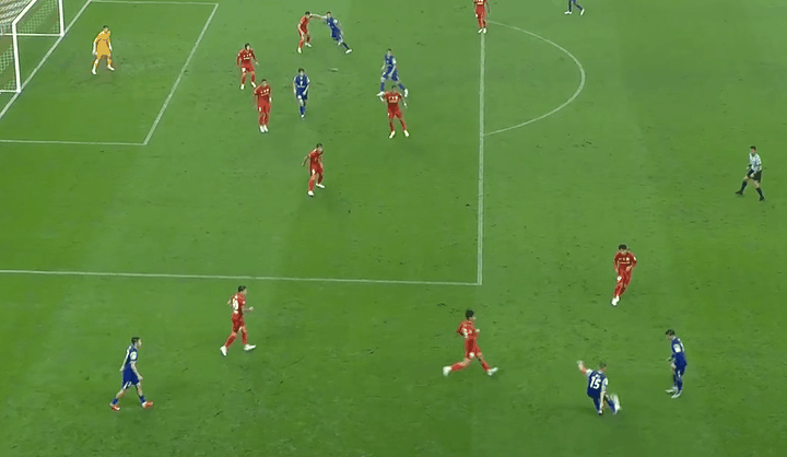 势均力敌!双方球队实力均衡展开对抗 势均力敌!双方球队实力均衡展开对抗