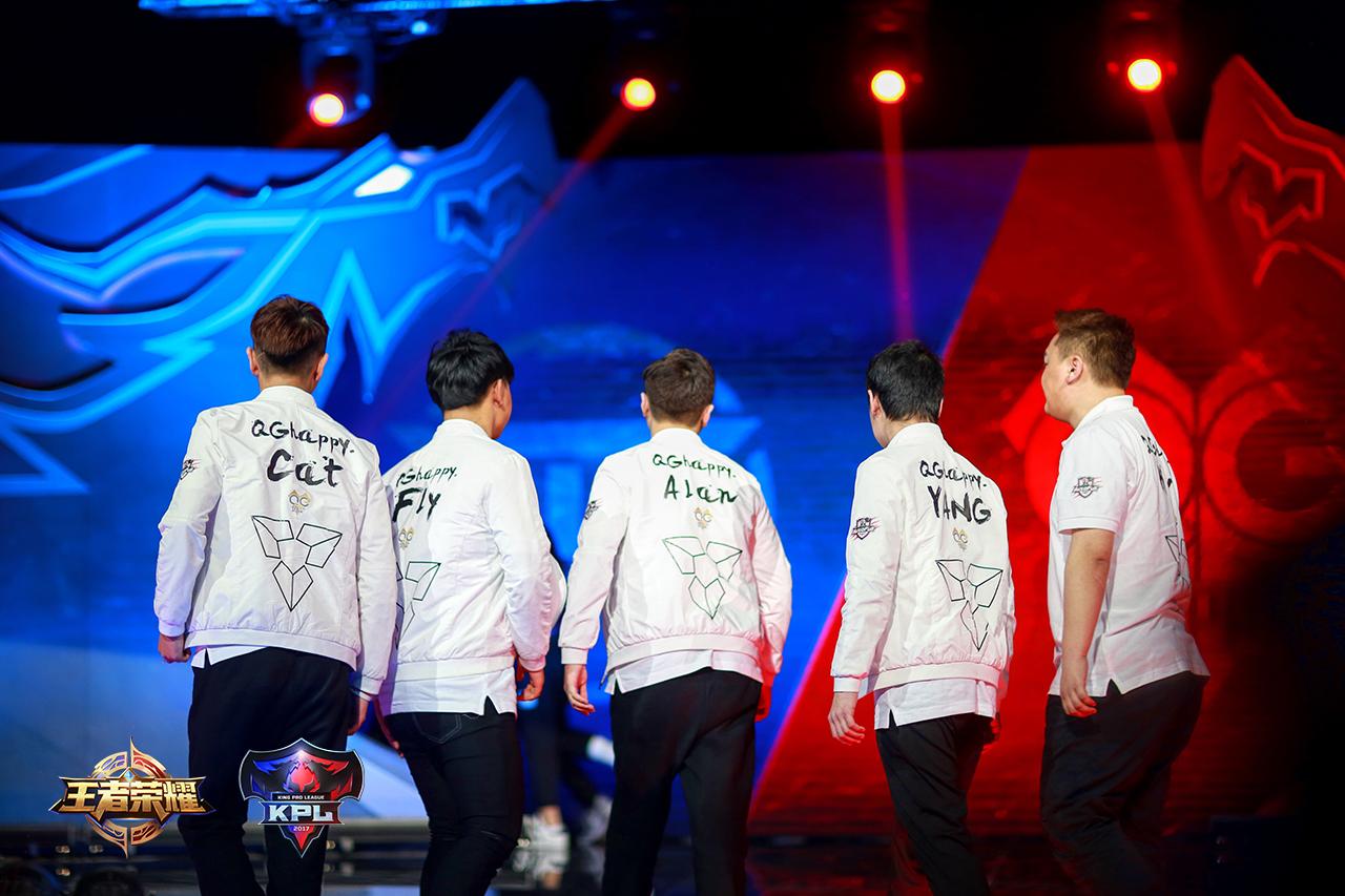 球队全员备战决胜局有望取得连胜 球队全员备战决胜局有望取得连胜