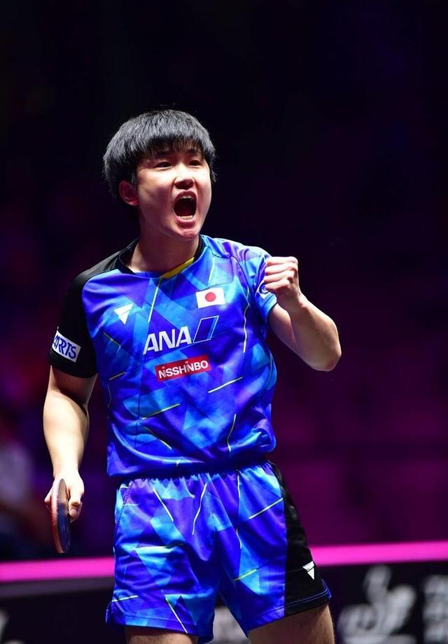 开云体育官网-卡塔尔鲁哈希尔横扫对手赢得首场胜利