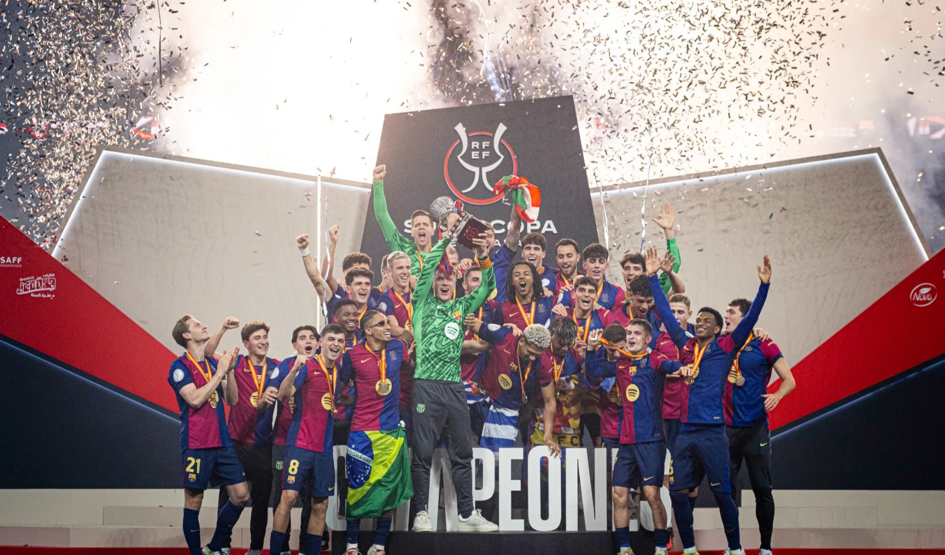 开云下载-顶级球队交锋，胜负难料引发热议