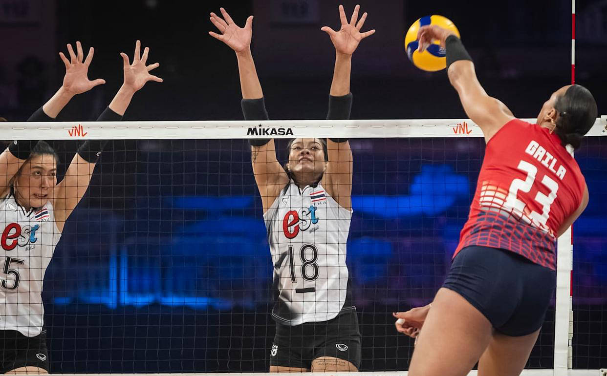 布林顿闯入降级区,面临保级危机 布林顿闯入降级区,面临保级危机