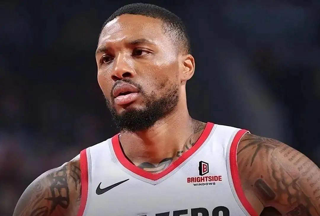 开云体育登录-开拓者逆转赢球，利拉德末节发威