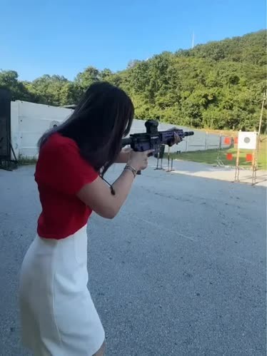 开云体育下载-包含泰国射击选手出手如电，胜出比赛的词条