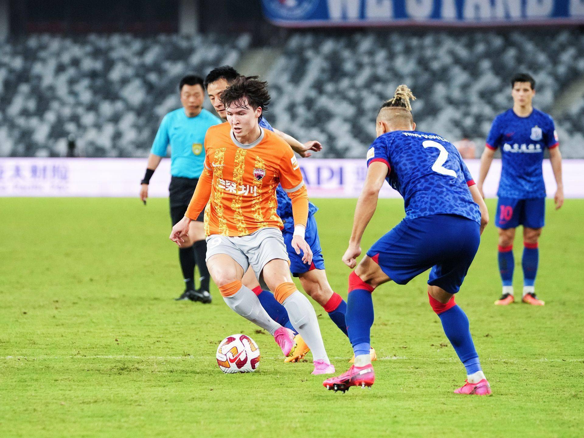 开云体育app-包含水晶宫主场难求一胜，困境难解的词条