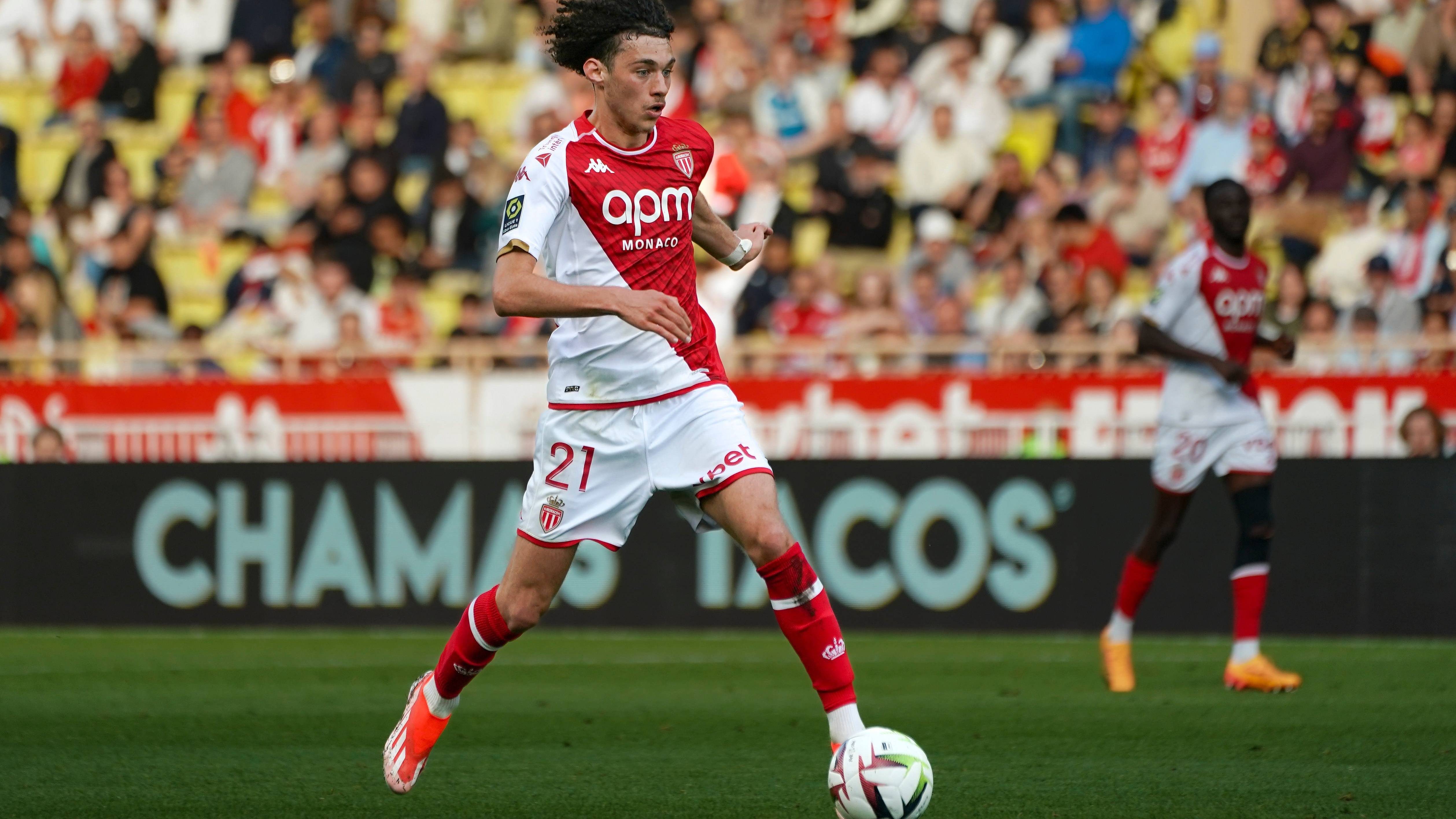 包含法甲联赛比分悬殊,一支球队突然逆袭实现胜利的词条 包含法甲联赛比分悬殊,一支球队突然逆袭实现胜利的词条