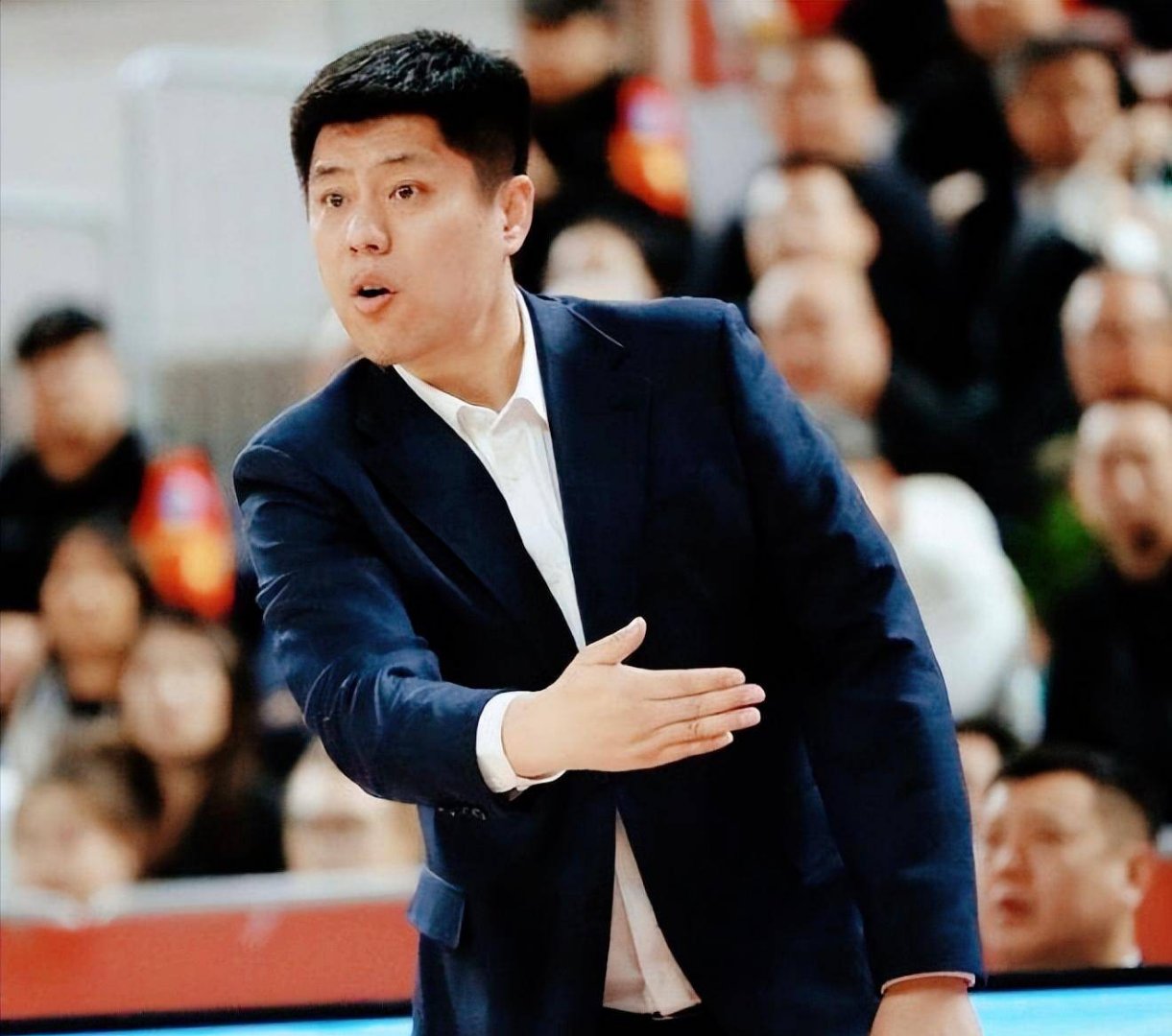 包含强强碰撞,场上火药味十足,球员斗志昂扬的词条 包含强强碰撞,场上火药味十足,球员斗志昂扬的词条