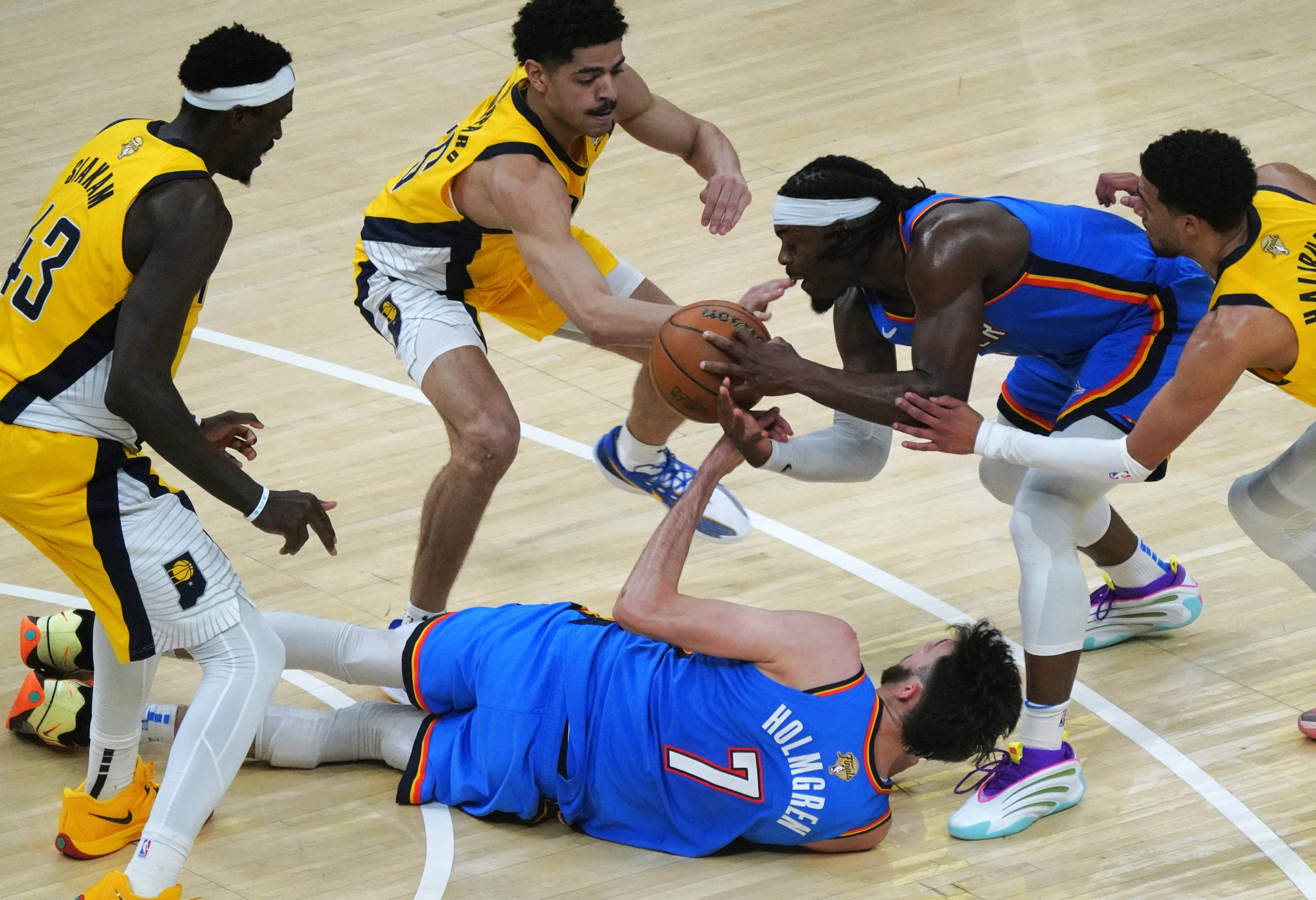 步行者客场负于篮网,遭遇季后赛前景堪忧 步行者客场负于篮网,遭遇季后赛前景堪忧