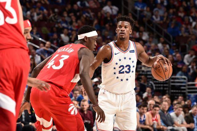 猛龙全队集中训练备战下一场硬仗 猛龙全队集中训练备战下一场硬仗