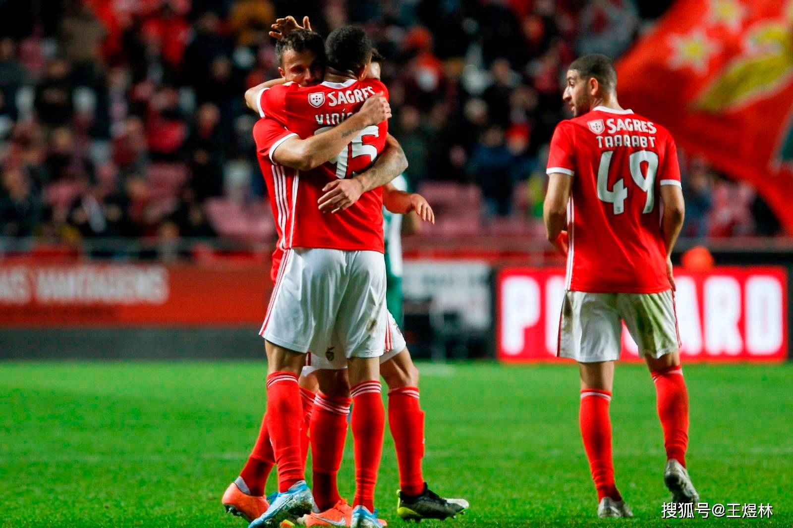 开云体育-包含拜仁慕尼黑主场大获胜利，积分榜前列保持不败的词条