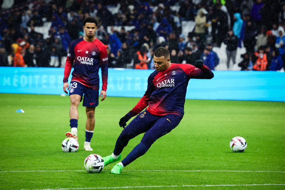 巴黎圣日耳曼主场战平马赛建满,遭遇赛点 巴黎圣日耳曼主场战平马赛建满,遭遇赛点