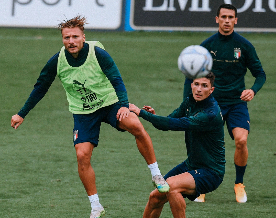 开云官网-关于欧国联比赛震撼开赛，球员们全情投入拼搏追梦的信息