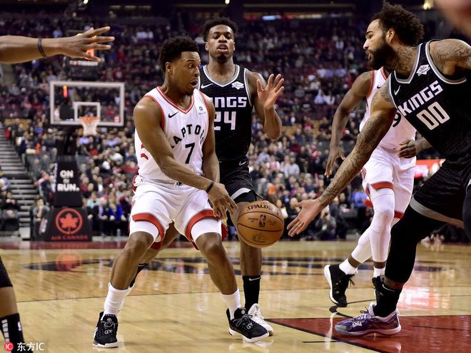 猛龙主场击败老鹰,取得九连胜 猛龙主场击败老鹰,取得九连胜