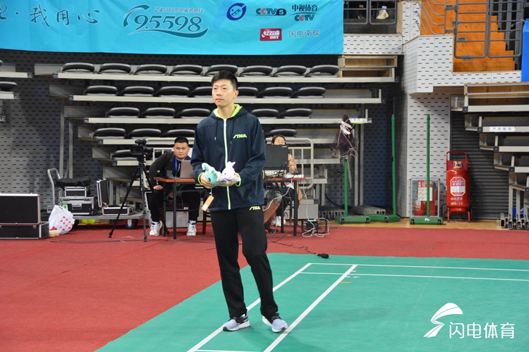 上海队主场告捷,出色发挥赢得掌声 上海队主场告捷,出色发挥赢得掌声