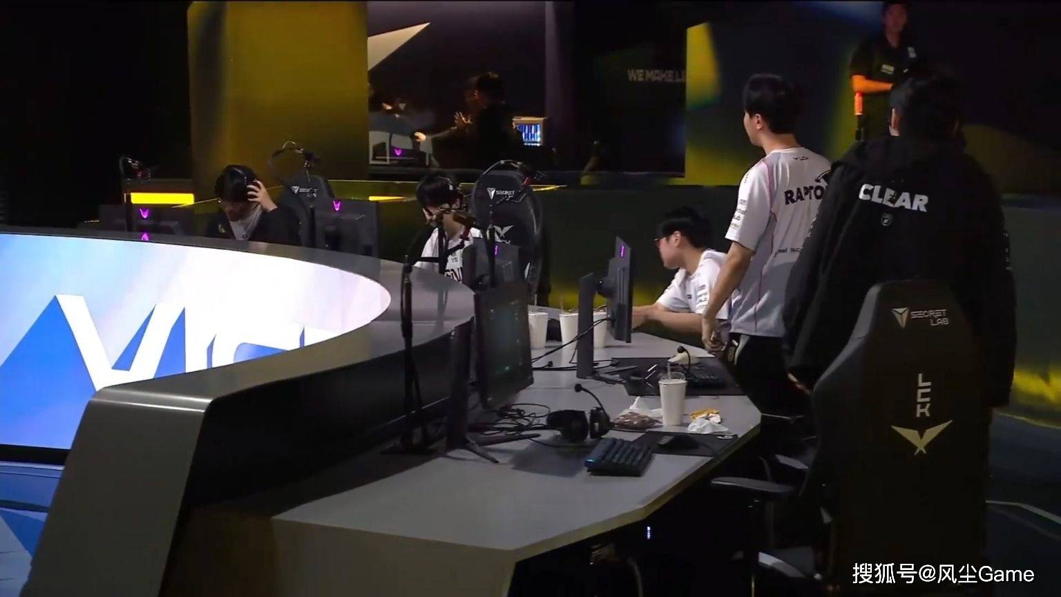 G2险胜T1,Viper拿下关键大龙峡谷大战入围赛,成为赛场最大亮点 G2险胜T1,Viper拿下关键大龙峡谷大战入围赛,成为赛场最大亮点