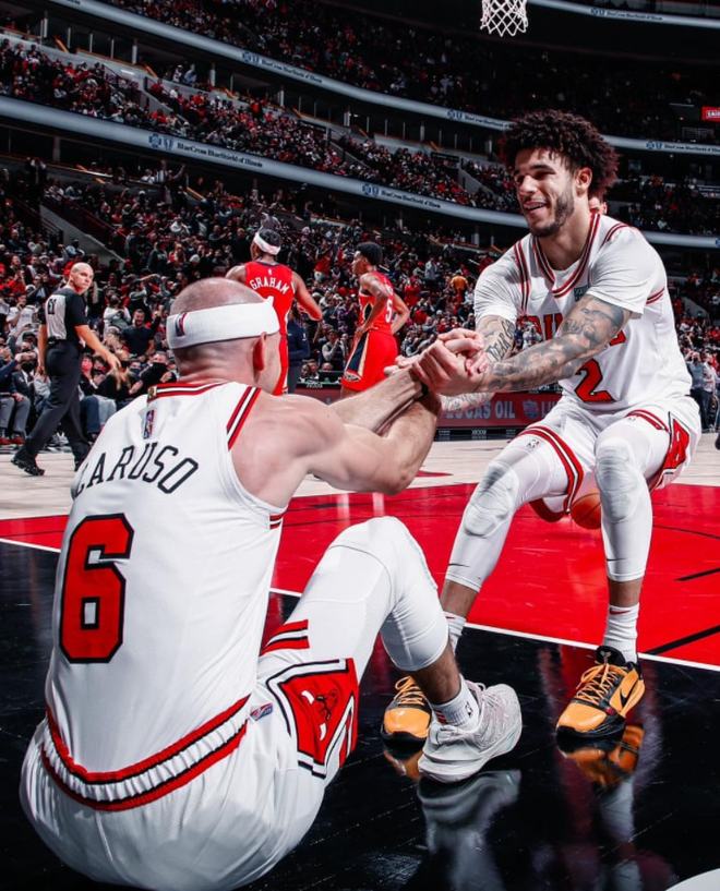 猛龙逆转公牛,西部榜首之争激烈上演 猛龙逆转公牛,西部榜首之争激烈上演