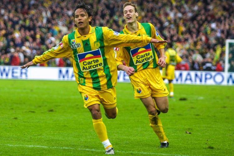 开云体育中国-南特主场不敌里昂，主帅再度面临压力