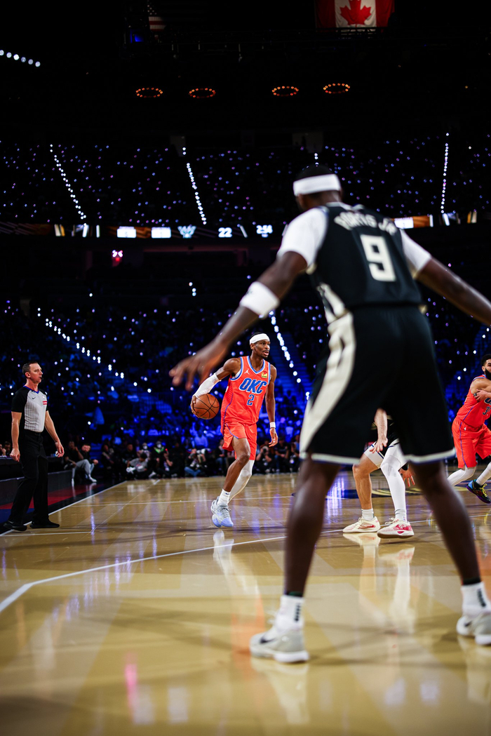 雄鹿擒热火，字母哥27分10篮板的简单介绍