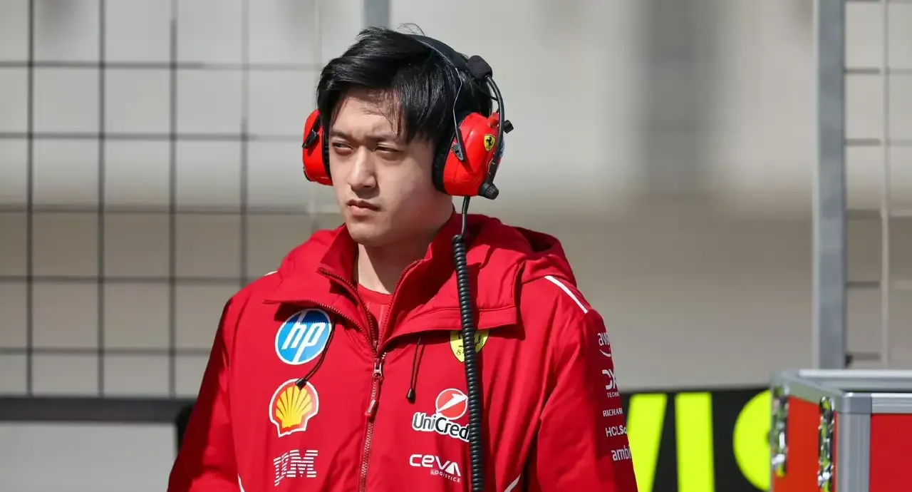 开云体育在线-关于迈凯伦完胜索伯车队，周冠宇统治全场的信息