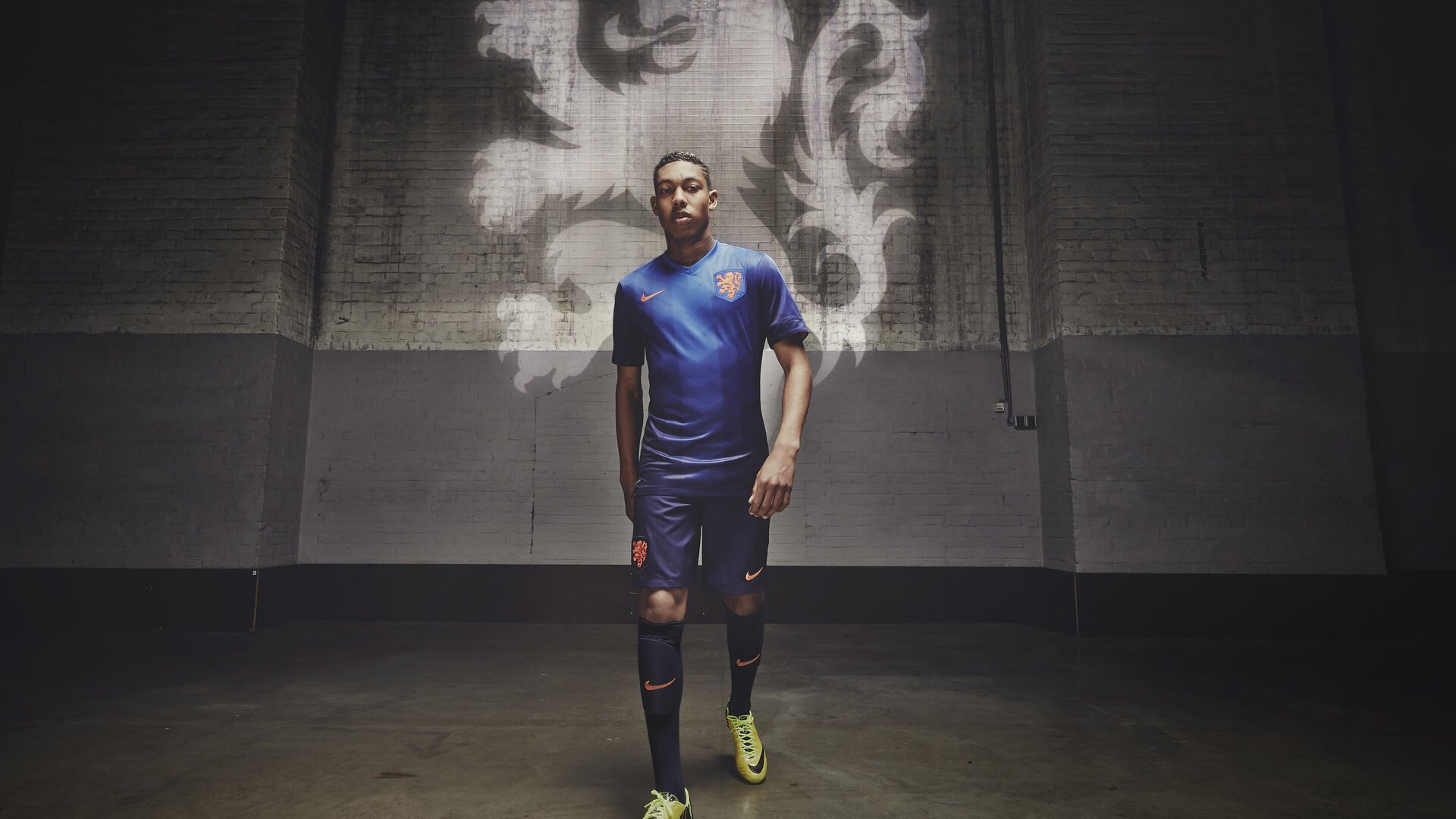 手术刀与巨人之战，李刚仁精准一传，刺穿塞维利亚欧冠神话