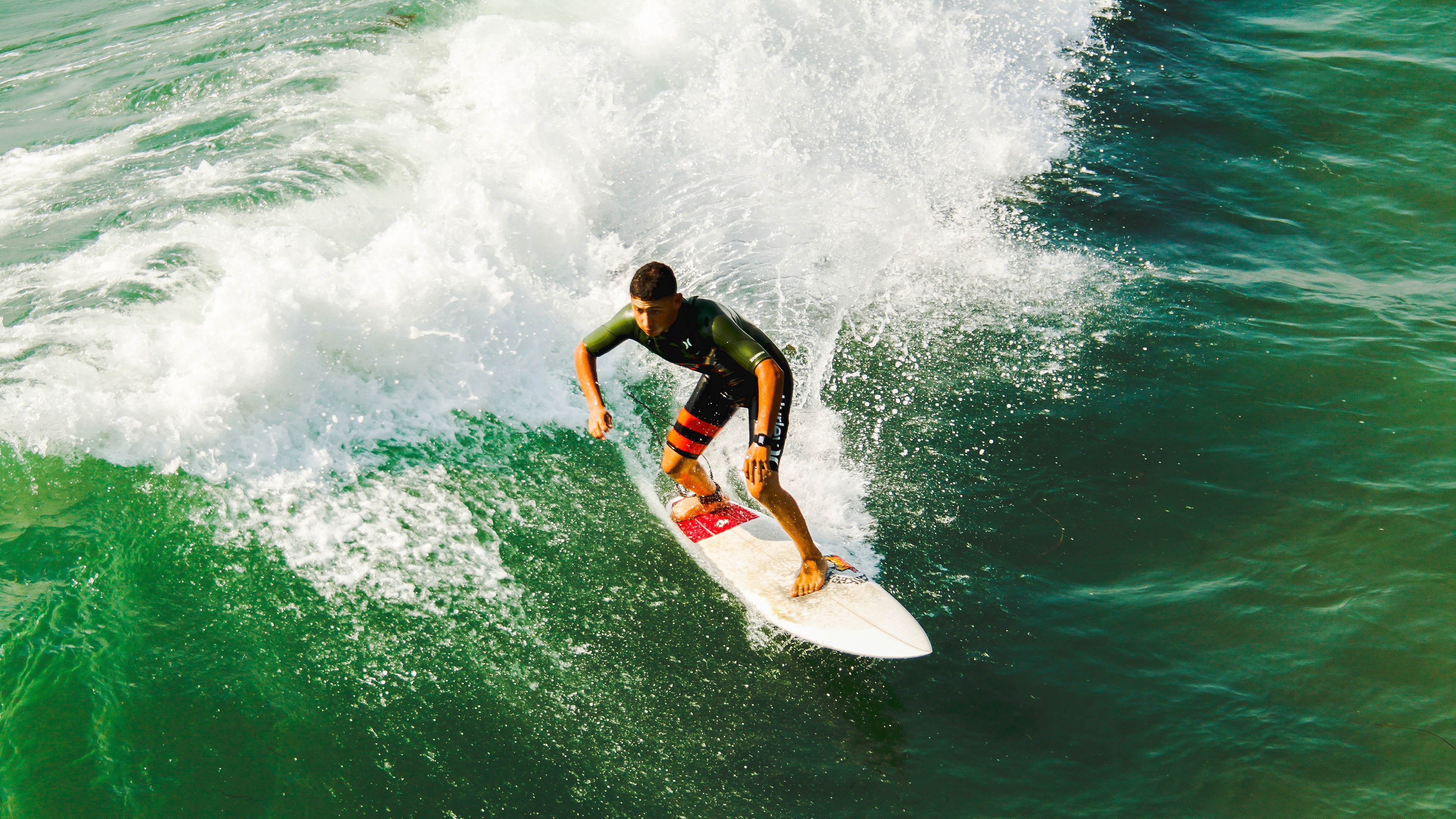暗夜权杖，戈麦斯于迷宫街道用绝对精度终结所有悬念